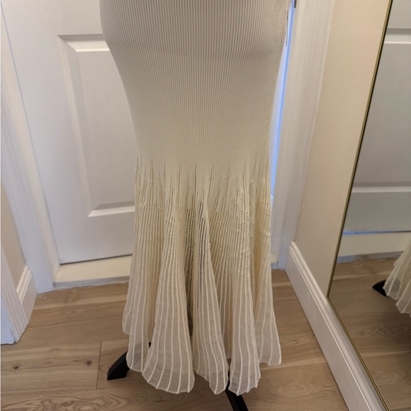 COMMENSE TOP AND SKIRT CREAM SET MEDIUM - Picture 5 of 14